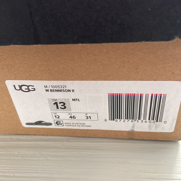 NIB Men’s UGG Bennison II Leather Flip Flop Grey size 13 - Picture 4 of 4